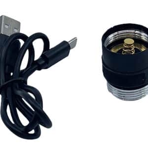 USB cable and magnetic connector