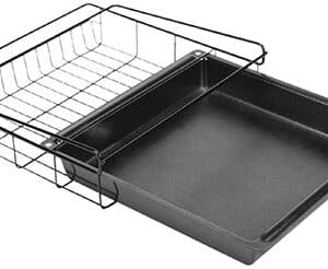 Metal dish rack with black tray